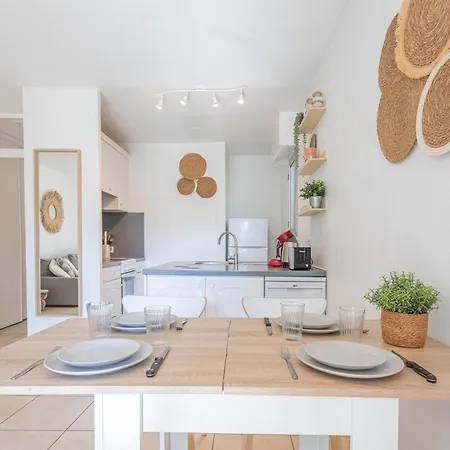 Apartment Dans Les Golfs Appt 47m² Piscine Saint-Raphael (Var)