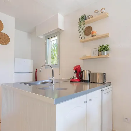 Dans Les Golfs Appt 47m² Piscine * Saint-Raphael (Var)