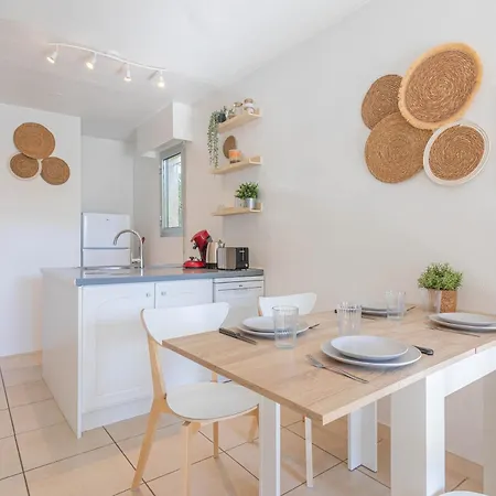 Dans Les Golfs Appt 47m² Piscine * Saint-Raphael (Var)
