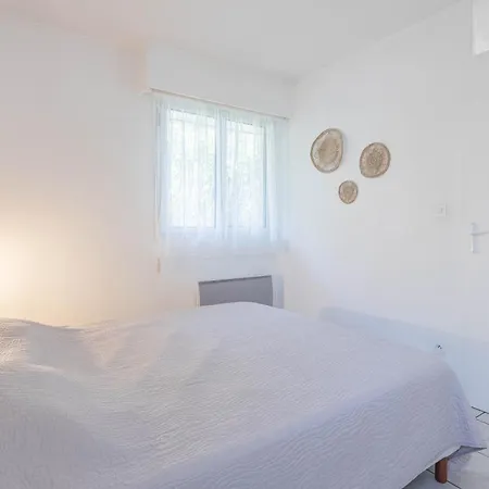 Dans Les Golfs Appt 47m² Piscine * Saint-Raphael (Var)